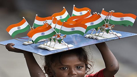कर्नाटकच्या तिरंग्याचा मुंबईत बोलबाला.. 