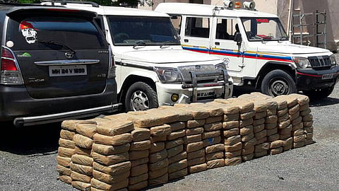 1 crore worth of ganja seized 