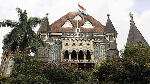 विधवा सैनिक पत्नीची पेन्शन रखडवल्याने न्यायालयाकडून नाराजी; तीन लाख रुपये जमा करण्याचे आदेश 