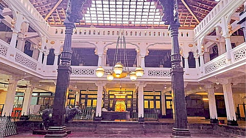 Heritage of Kolhapur old palace information by uday gaikwad