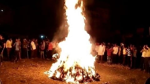 festival of holi shimga in konkan with  25 people present at home in ratnagiri