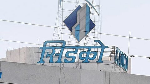 आंदोलनाच्या भीतीने अधिकारी धास्तावले