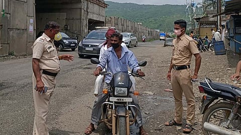 कामशेतमध्ये लॉकडाउनचे उल्लंघन करणाऱ्यांवर अशी कारवाई