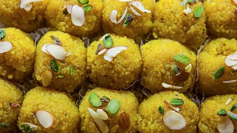 the recipe of halwai sweet bundi laddu easy steps for women at home in kolhapur