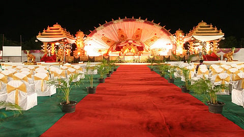 lawns wedding.jpg