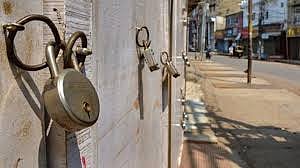 Akola Buldana News: Shutters of shops to open today, thanks to those who cooperated for three days