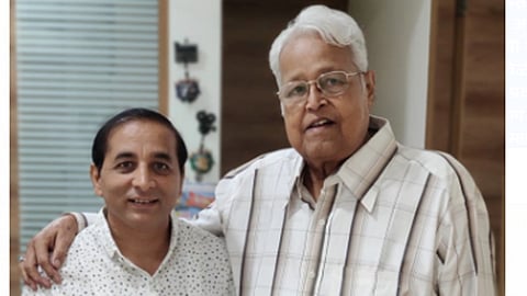 खोट्यांच्या दुनियेतील 'खरा'माणूस