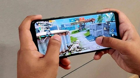 mobile game 1.jpg