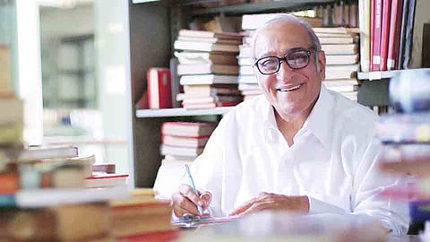 Veteran actor Mohan Agashe won the Lotu Patil Natya award