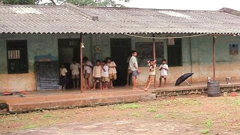 आठ विद्यार्थ्यांचा मृत्यू झालाच कसा? ;चौकशी करा...
