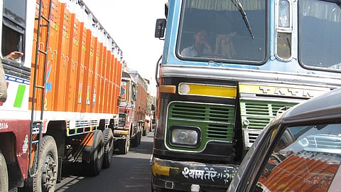 mumbai ahmedabad highway