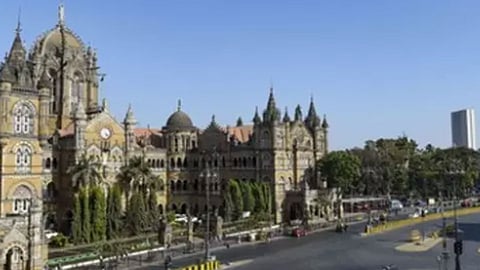 मुंबई, पुण्यावर केंद्राचे लक्ष; केंद्रीय सचिवांनी घेतला आढावा 