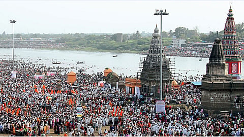 पंढरीत भक्तीचा महापूर 