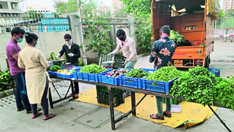 Coronavirus : जीवनावश्‍यक वस्तूंच्या खरेदीसाठी सोसायट्यांमधील रहिवाशांना बाहेर जाण्याची गरज नाही