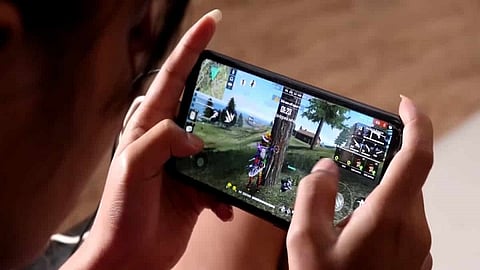playing-game.jpg