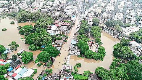 पूररेषेचा धोक्‍याचा बावटा