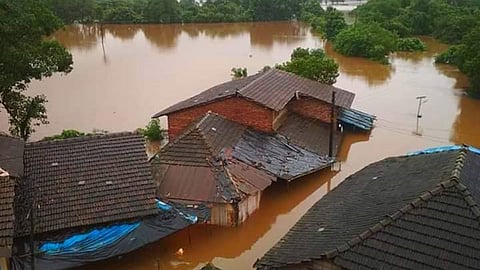 Heavy rains in Sangamehswar Ratnagiri 