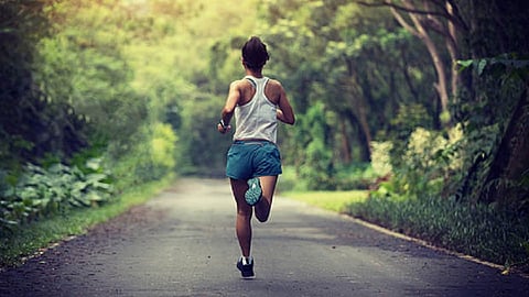अत्यंत महत्त्वाचं : कोरोना काळात व्यायामाचे 'हे' प्रकार कराच, फुफ्फुसाला होणारा धोका टळेल..