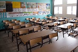 akola school first day without student, school managment commity meeting
