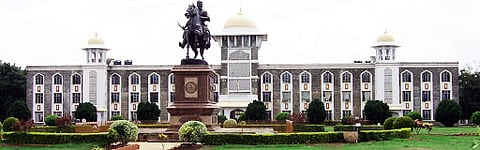 decision regarding the contract professors of Shivaji University by the Vice Chancellor Dr. Nitin Karmalkar 