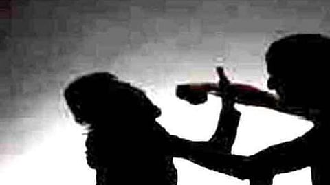 jalgaon  crime update boyfriend attempt to kill his girlfriend 