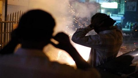 अनलॉकनंतर गोंगाट वाढला, मुंबईतील ध्वनी प्रदूषण पुन्हा वाढलं; आवाज फाउंडेशनचा अहवाल