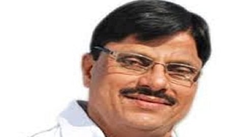 सुरेश लाड 