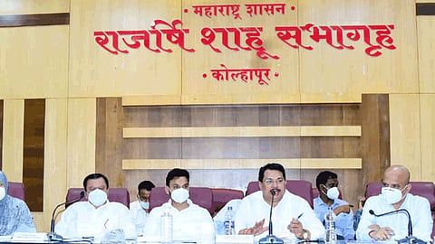 sarthi organization will not close says minister vijay wadettiwar