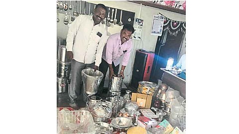 Sangli  Friendship Hands Of Help Forward : Sangli Marathi News