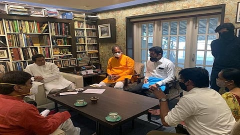 'उमेद'च्या कर्मचाऱ्यांनी घेतली राज ठाकरेंची भेट; सरकारच्या खासगीकरण धोरणास विरोध