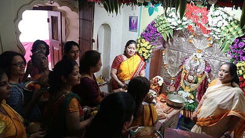 नवरात्रोत्सवाची परंपरा आम्ही जपतोय 