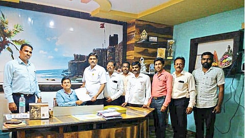 150 Teachers Away Form Senior Post Sindhudurg Marathi News 