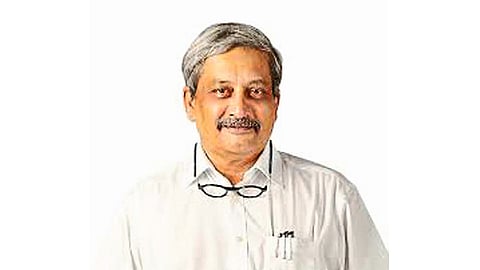 Vilas Patane Article On Manohar Parikar 