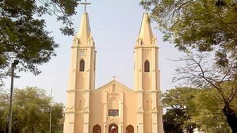 Only 50 people allowed in church on Christmas in Nagpur church  