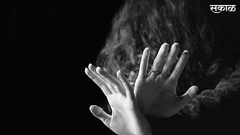 crime update Threatening to throw acid on young woman one-sided love pune 