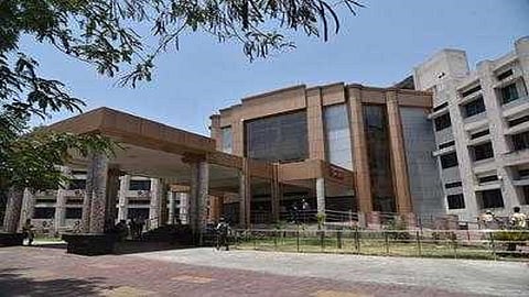 Cancer institute in Nagpur is not built even after 8 years  