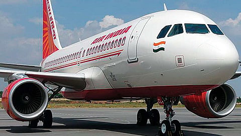 पाकिस्तानी अधिकाऱ्यालाही 'या' भारतीय वैमानिकाचं कौतुक करण्यावाचून राहवलं नाही, वाचा असं काय घडलं...