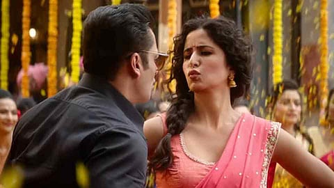 Salman Khan And Katrina Kaifs Aithey Aa Song From Bharat Released 