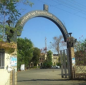 अधिकाऱ्यांत समन्वयाचा परिणाम...महसूलची शंभर टक्‍के वसूली ! 