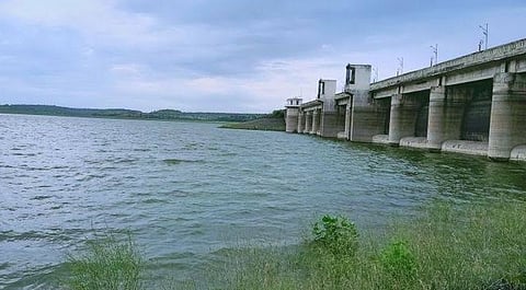 Due to heavy rains in Akola district, abundant water has accumulated in irrigation projects.jpg