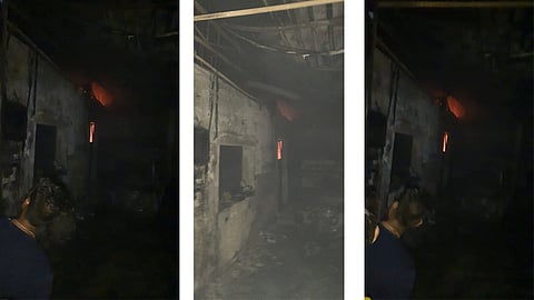 Lakshmi Bajaj showroom burns spare part with four rickshaws in Pune