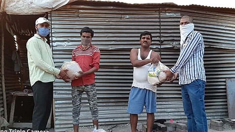 इंदापूरात 50 कुटुंबियांना जीवनावश्यक वस्तूंचे वाटप