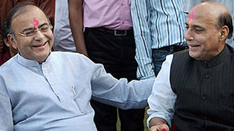 all india pay tribute to Arun Jaitley on social media