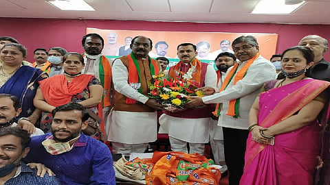 मनसेला 24 तासात दुसरा मोठा धक्का, शिवसेनेनंतर मनसेचा मोठा नेता भाजपमध्ये