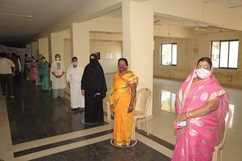 नंदुरबारला दोन तासातच आटोपले मतदान 