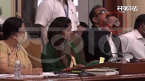 BMCचा अर्थसंकल्प सादर होण्याआधी घडली ही विचित्र घटना, काय घडलंय वाचा