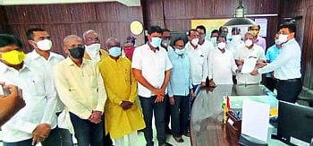 अतिवृष्टीमुळे शिरपूर तालुका ओला दुष्काळ जाहीर करा 