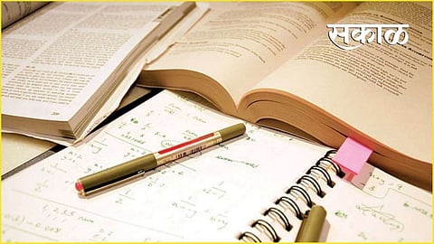 Career guidance to 10th and 12th students in Maharashtra 