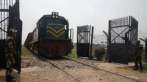पाकिस्तानने रद्द केलेल्या "समझोता एक्‍सप्रेस'चा काय आहे इतिहास?
