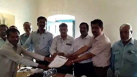 शिवपार्थच्या वडिलांना सकाळच्या माध्यमातून नोकरी 
